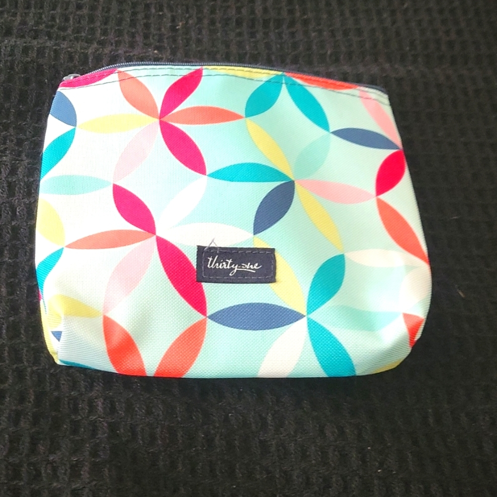 NWT Thirty-one Snack & Go Pouch